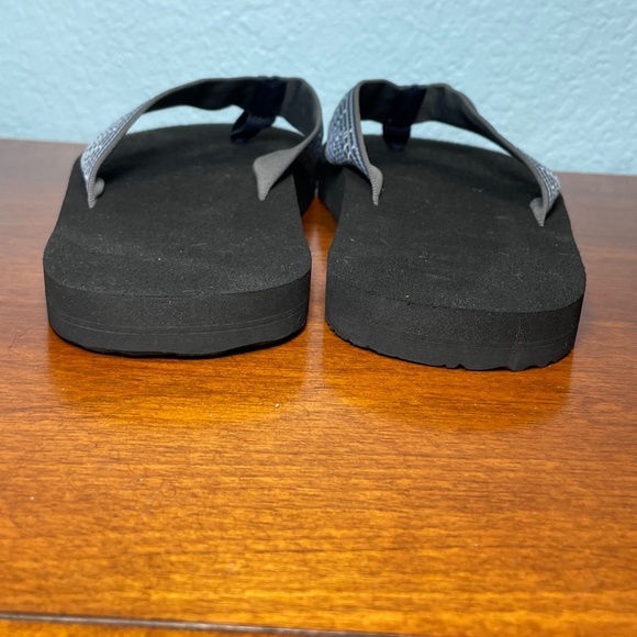 Mens Teva Mush II Flip Flops #4168 Blue Black Sz 12 Nice Sandals! Blue Black - Picture 4 of 10